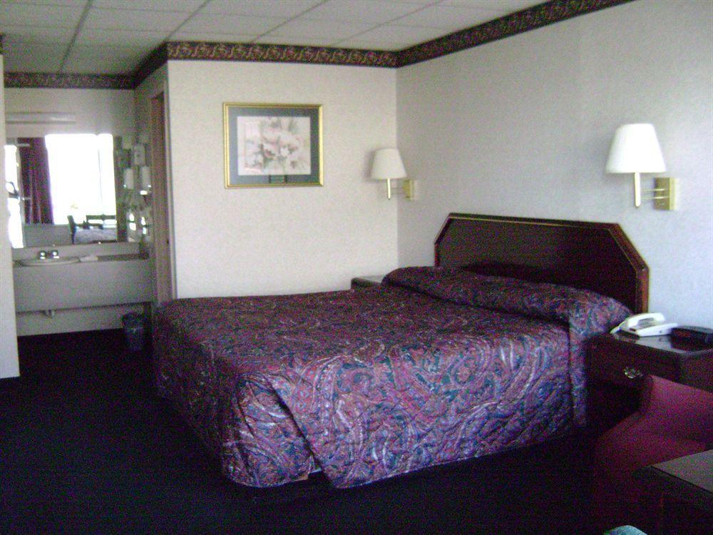 Relax Inn And Suites Hope Bagian luar foto